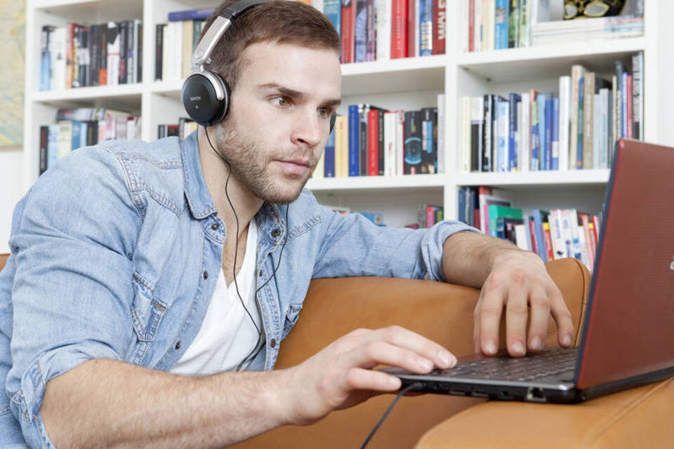 Legal oder illegal? – Worauf es beim Streaming ankommt Legal oder illegal? – Worauf es beim Streaming ankommt