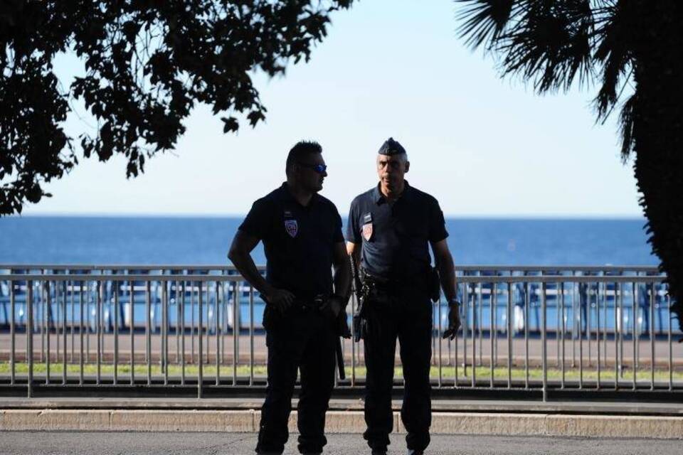 Polizisten in Nizza