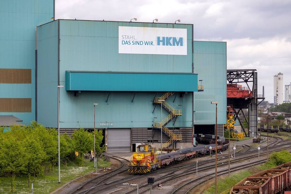 Mehr Industrieunternehmen planen Stellenabbau Mehr Industrieunternehmen planen Stellenabbau