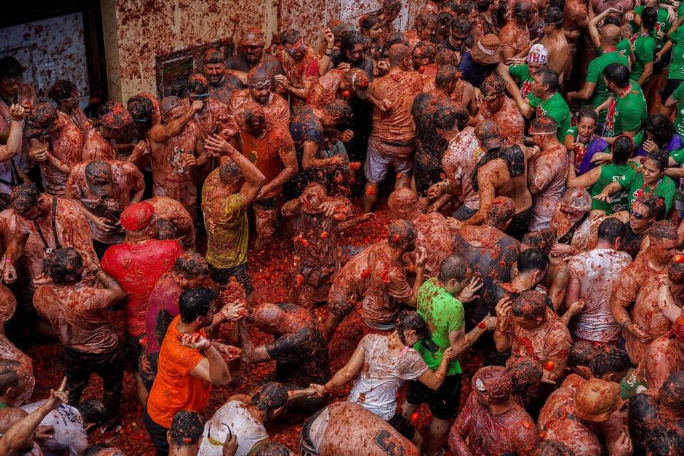 Tomatina de Bunol 2024 in Spanien Tomatina de Bunol 2024 in Spanien
