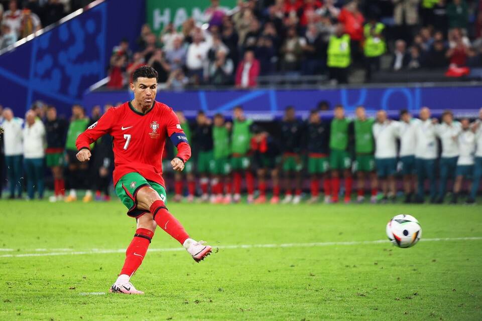 Cristiano Ronaldo Cristiano Ronaldo