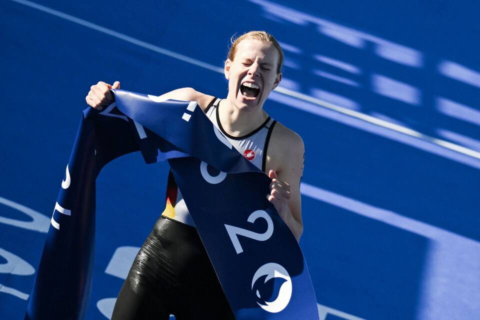 Laura Lindemann bei ihrem Olympiasieg mit der Staffel