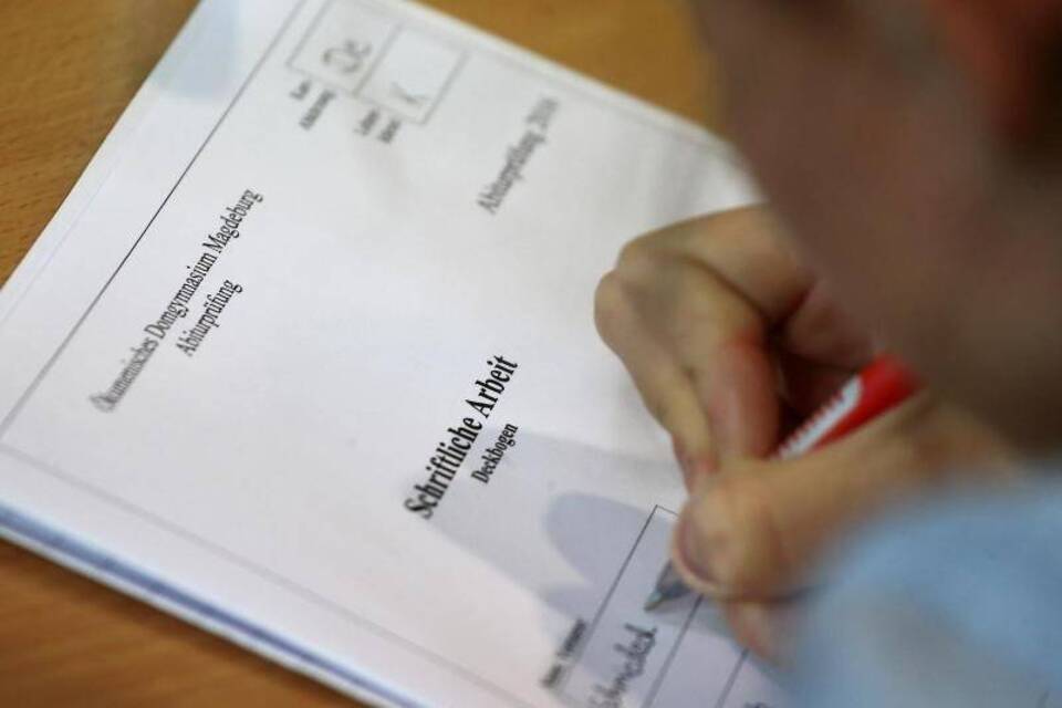 Abitur-Prüfungen Abitur-Prüfungen