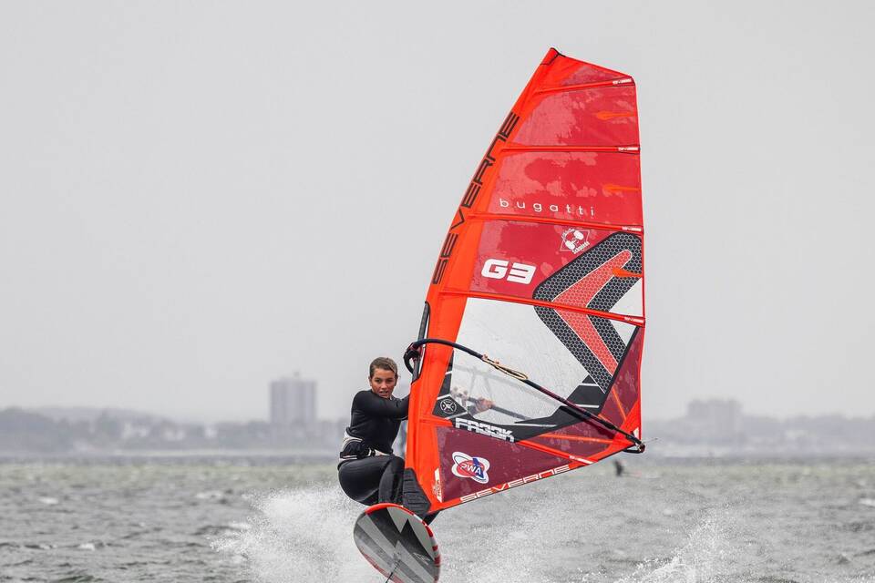 Windsurferin Lina Erpenstein Windsurferin Lina Erpenstein
