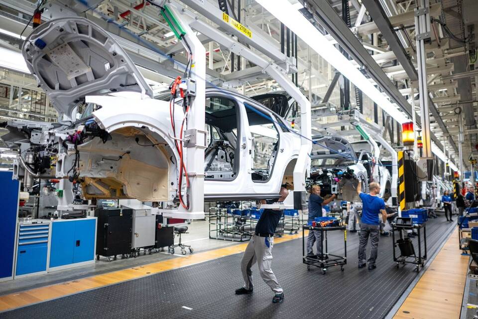 Habeck besucht VW-Werk in Emden Habeck besucht VW-Werk in Emden