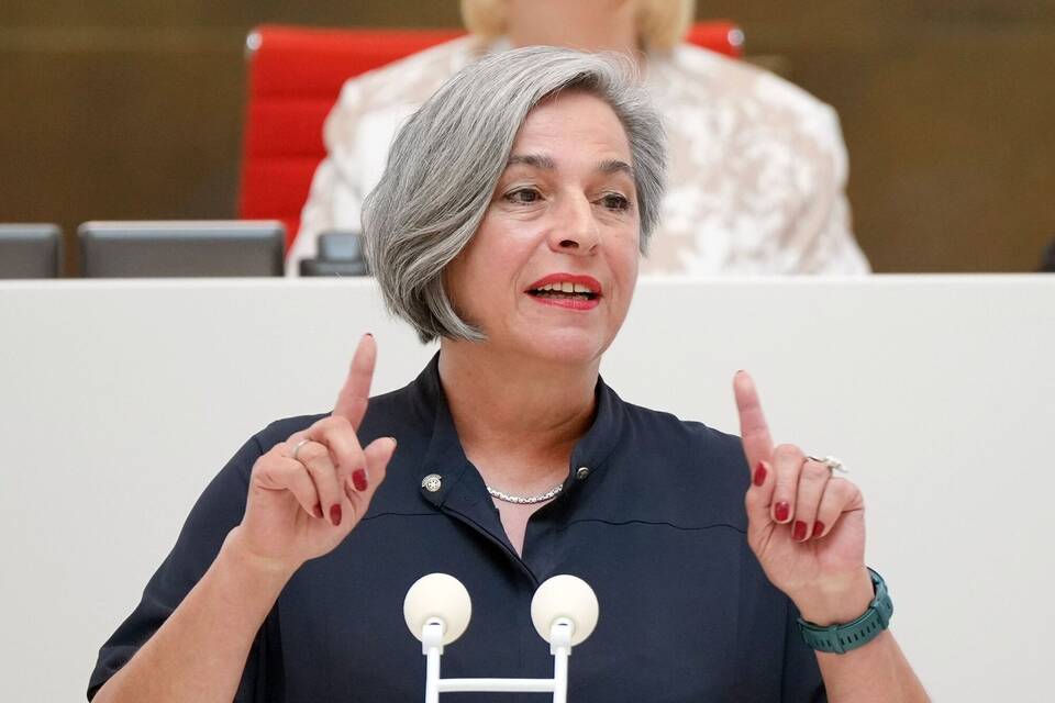 Richstein ist neue Bundesvorsitzende des Weißen Rings Richstein ist neue Bundesvorsitzende des Weißen Rings