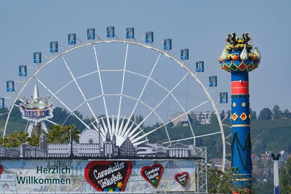 Aufbau 177. Cannstatter Volksfest