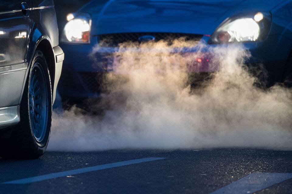 Autoabgase Autoabgase