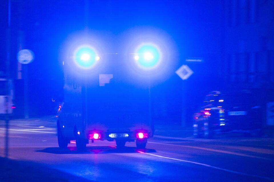 Rettungswagen mit Blaulicht