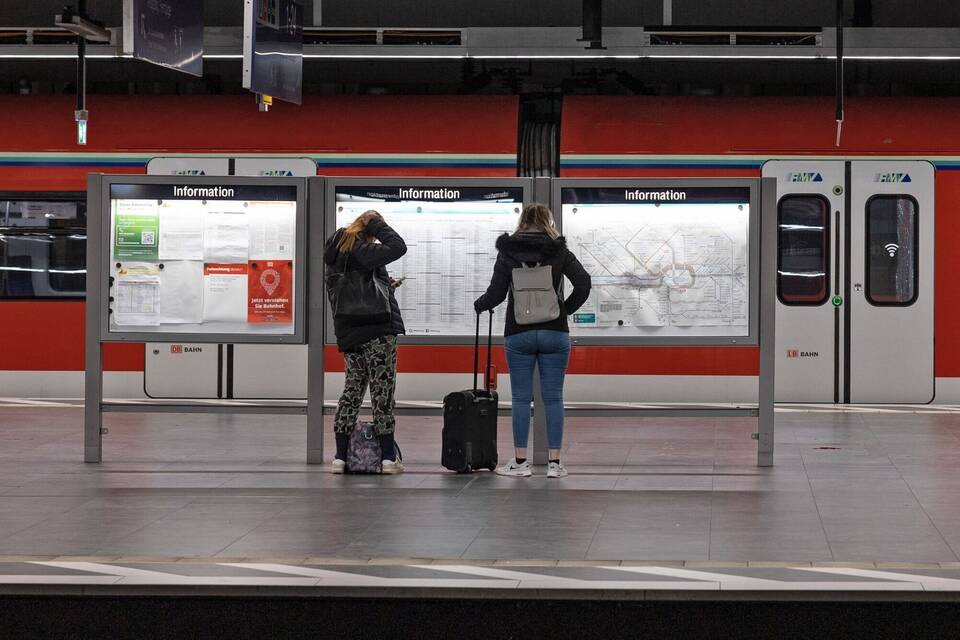 Nahverkehr in Frankfurt am Main Nahverkehr in Frankfurt am Main