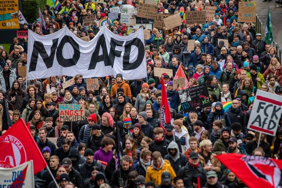 Demo «Klare Kante gegen rechts» gegen die AfD Demo «Klare Kante gegen rechts» gegen die AfD