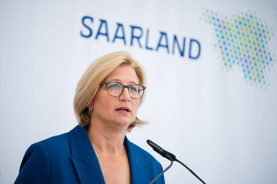 Pressekonferenz Halbzeitbilanz der Landesregierung Saarland Pressekonferenz Halbzeitbilanz der Landesregierung Saarland