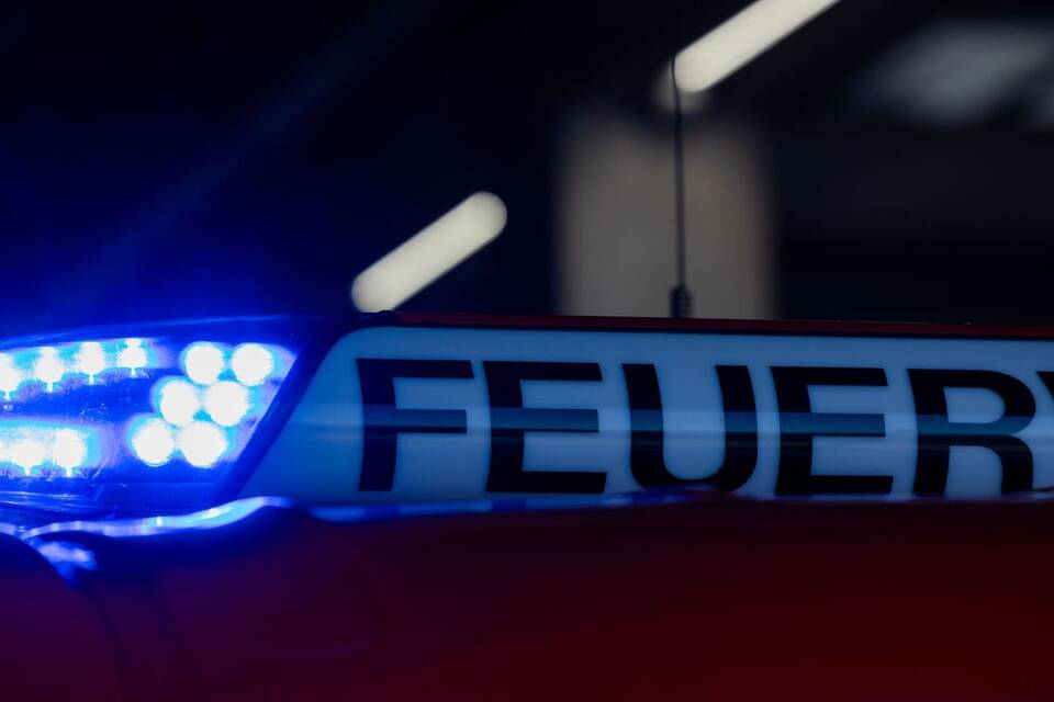 Feuerwehr bei Einsatz - Illustration Feuerwehr bei Einsatz - Illustration