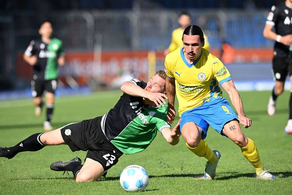 Eintracht Braunschweig - Hannover 96 Eintracht Braunschweig - Hannover 96