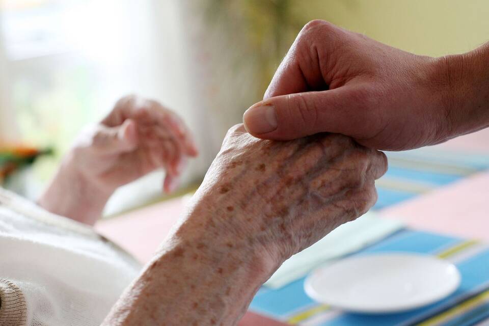 Pflegeversicherung in der Krise Pflegeversicherung in der Krise