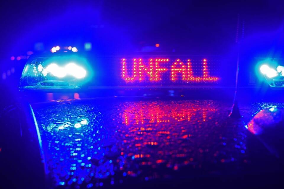 Polizei Blaulicht bei Unfallaufnahme