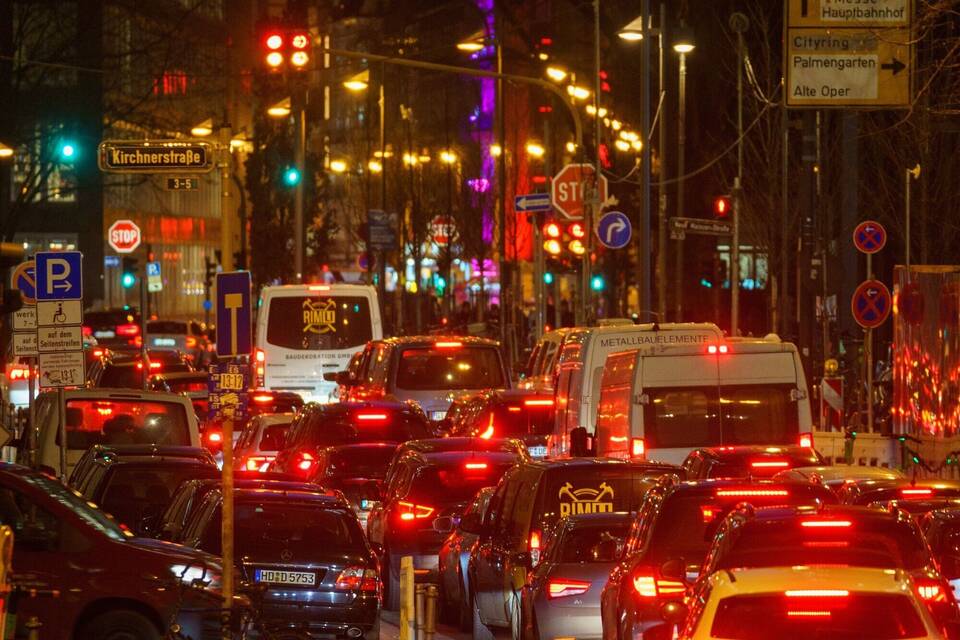 Rush Hour in Frankfurts Innenstadt Rush Hour in Frankfurts Innenstadt