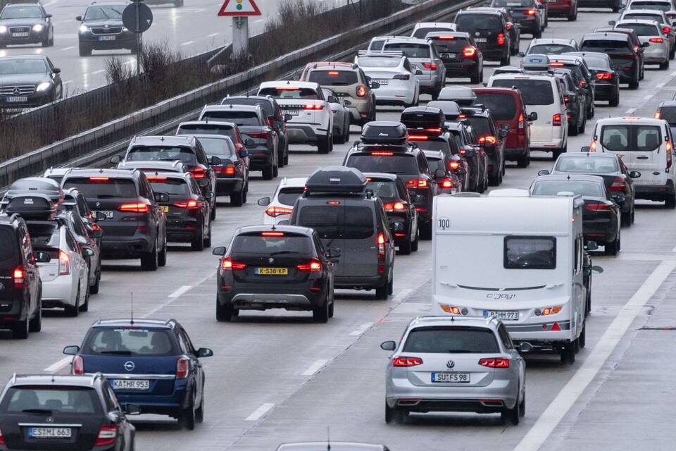 Verkehrswelle zum Wochenende Verkehrswelle zum Wochenende