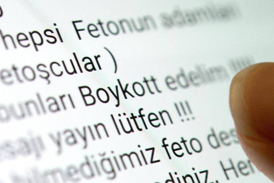 Boykott-Aufrufe gegen Gülen-nahe Betriebe