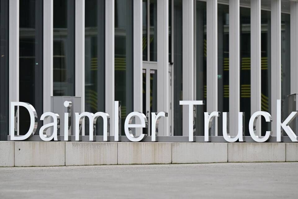 Daimler Truck Daimler Truck