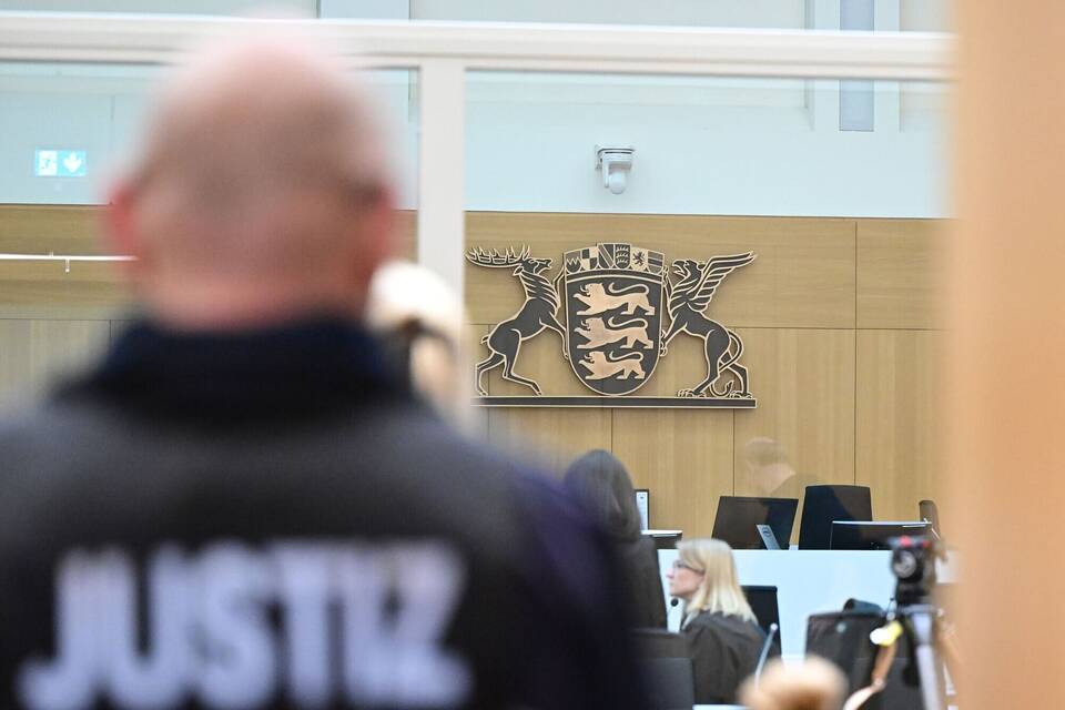 Beginn "Reichsbürger"-Prozess um Reuß-Gruppe Beginn "Reichsbürger"-Prozess um Reuß-Gruppe