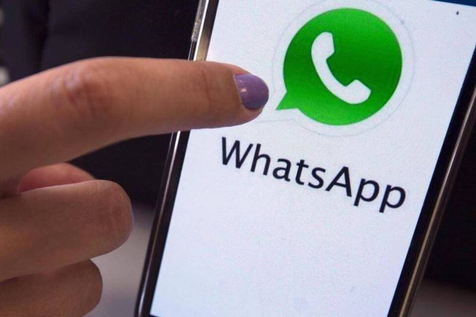 WhatsApp WhatsApp