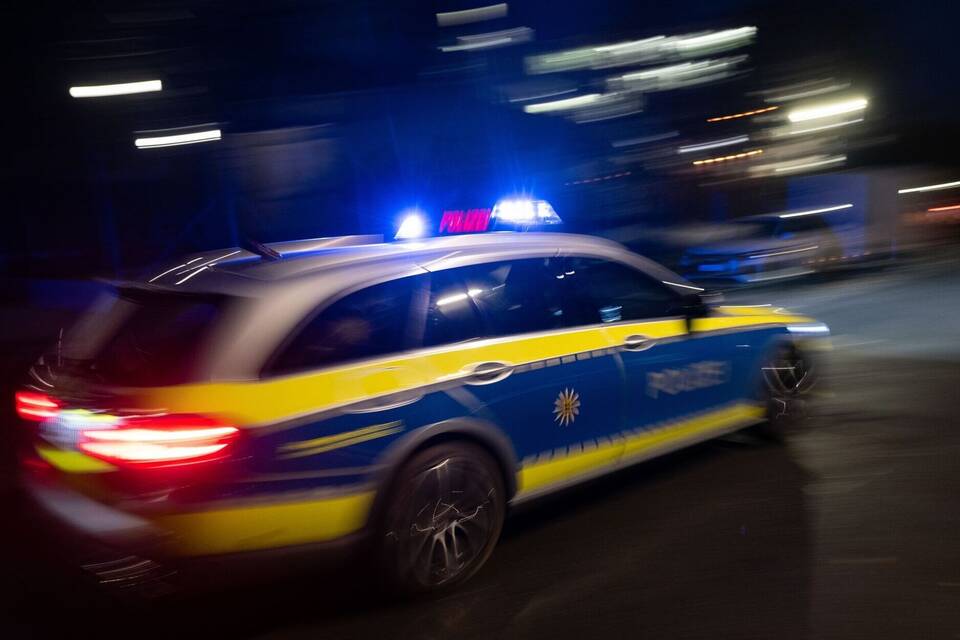 Polizei - Symbolbild Polizei - Symbolbild