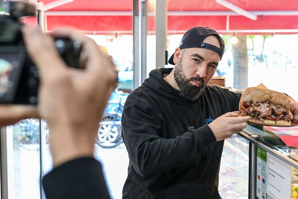 Berliner testet alle U-Bahn-Döner Berliner testet alle U-Bahn-Döner