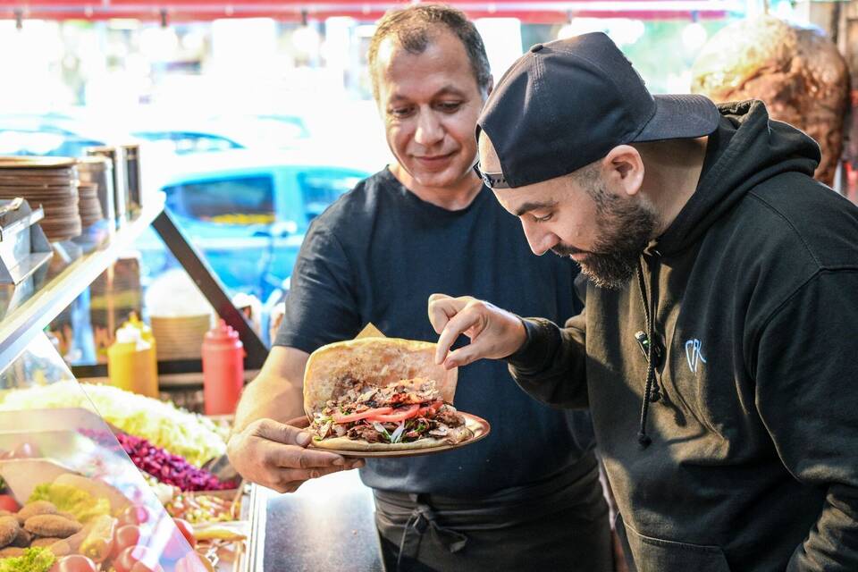 Berliner testet alle U-Bahn-Döner