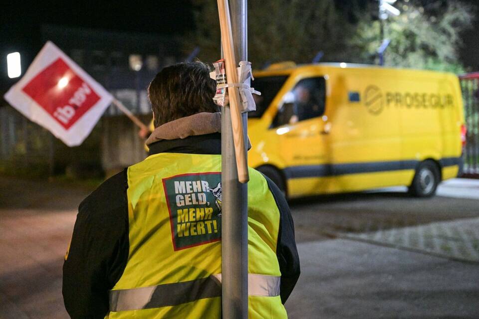 Warnstreik der Beschäftigten des Geld- und Werttransports Warnstreik der Beschäftigten des Geld- und Werttransports