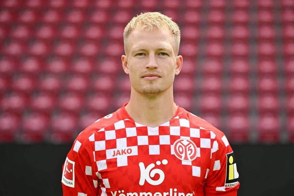 Andreas Hanche-Olsen Andreas Hanche-Olsen
