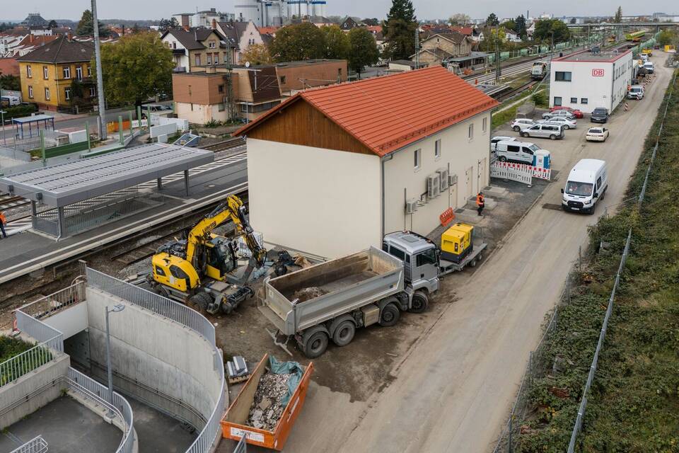 Neue elektronische Stellwerke für die Riedbahn