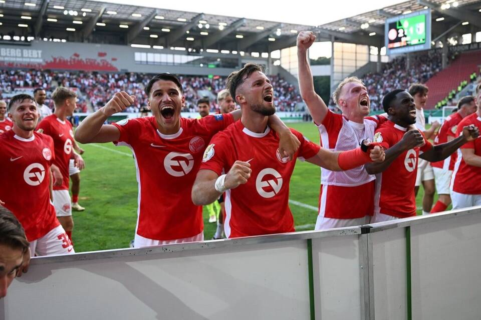 Kickers Offenbach - 1. FC Magdeburg Kickers Offenbach - 1. FC Magdeburg