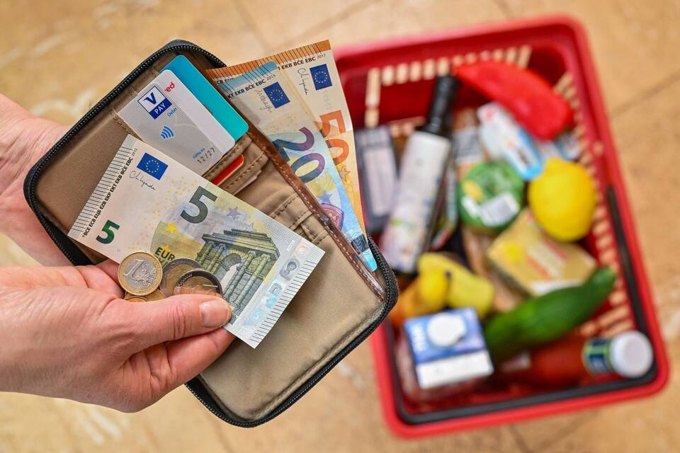 Ifo: Teuerung nähert sich dem Zwei-Prozent-Ziel der EZB Ifo: Teuerung nähert sich dem Zwei-Prozent-Ziel der EZB