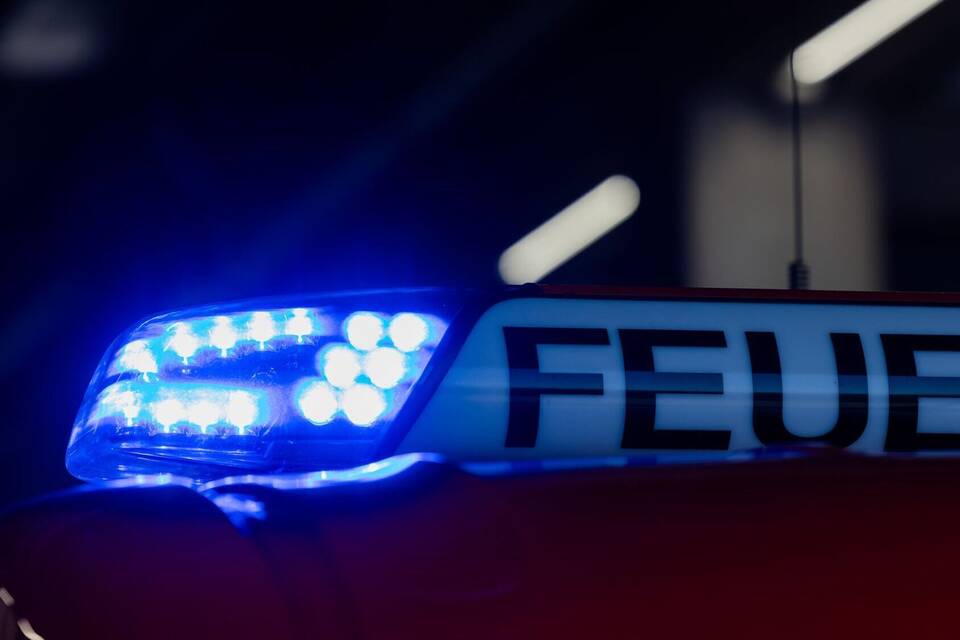 Feuerwehr bei Einsatz Feuerwehr bei Einsatz