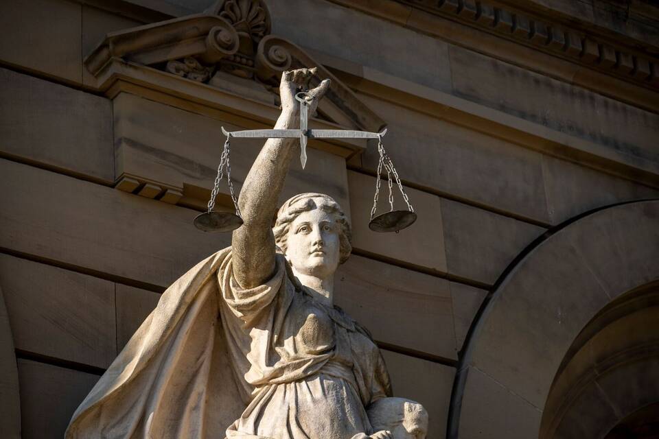 Rechtsstreit in der Drogeriefamilie Müller Rechtsstreit in der Drogeriefamilie Müller