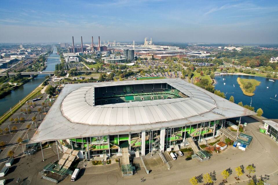 Die Volkswagen Arena in Wolfsburg Die Volkswagen Arena in Wolfsburg