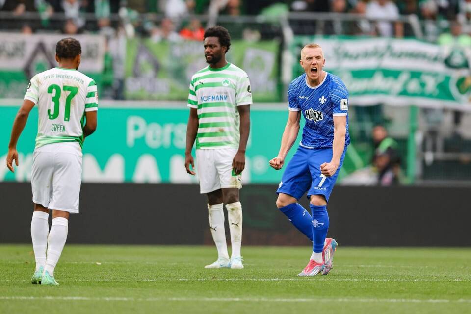 SpVgg Greuther Fürth - Darmstadt 98 SpVgg Greuther Fürth - Darmstadt 98