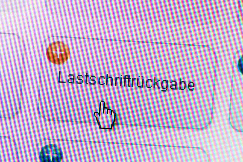 Falsche Abbuchung - Wenn es im Lastschriftverfahren zu Fehlern kommt Falsche Abbuchung - Wenn es im Lastschriftverfahren zu Fehlern kommt