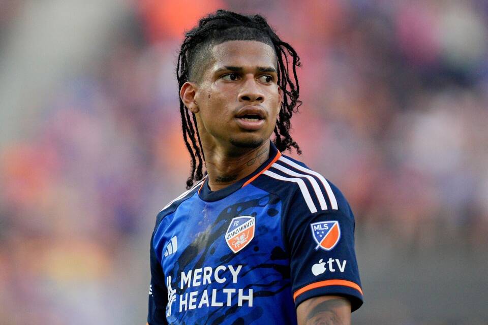 Ecuadors Fußball-Profi im Alter von 22 Jahren gestorben Ecuadors Fußball-Profi im Alter von 22 Jahren gestorben