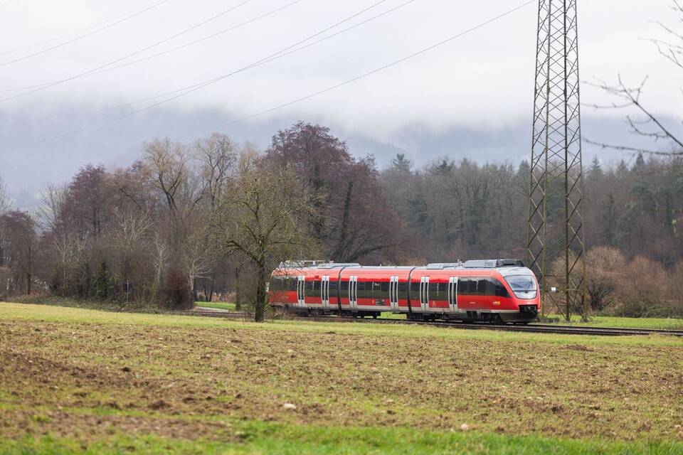 Ausbau und Elektrifizierung der Hochrheinbahn Ausbau und Elektrifizierung der Hochrheinbahn