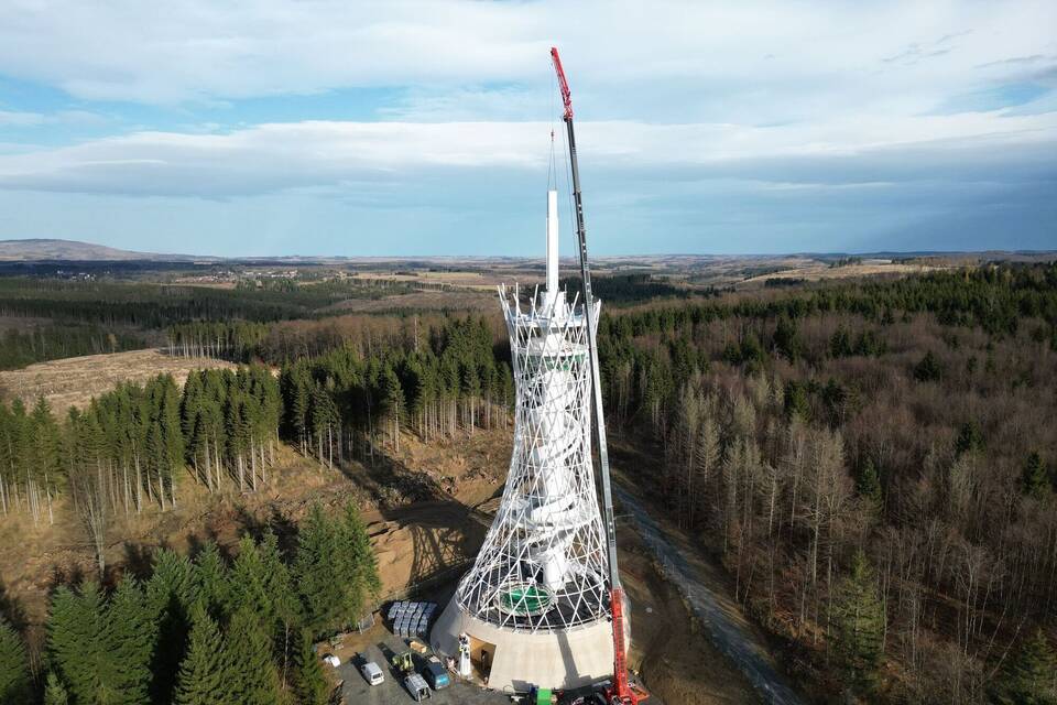 Besenstiel für Aussichtsturm am «Harzer Hexenreich» Besenstiel für Aussichtsturm am «Harzer Hexenreich»