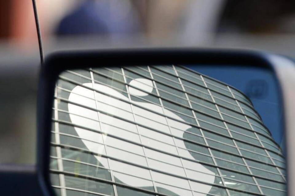 Apple-Logo Apple-Logo