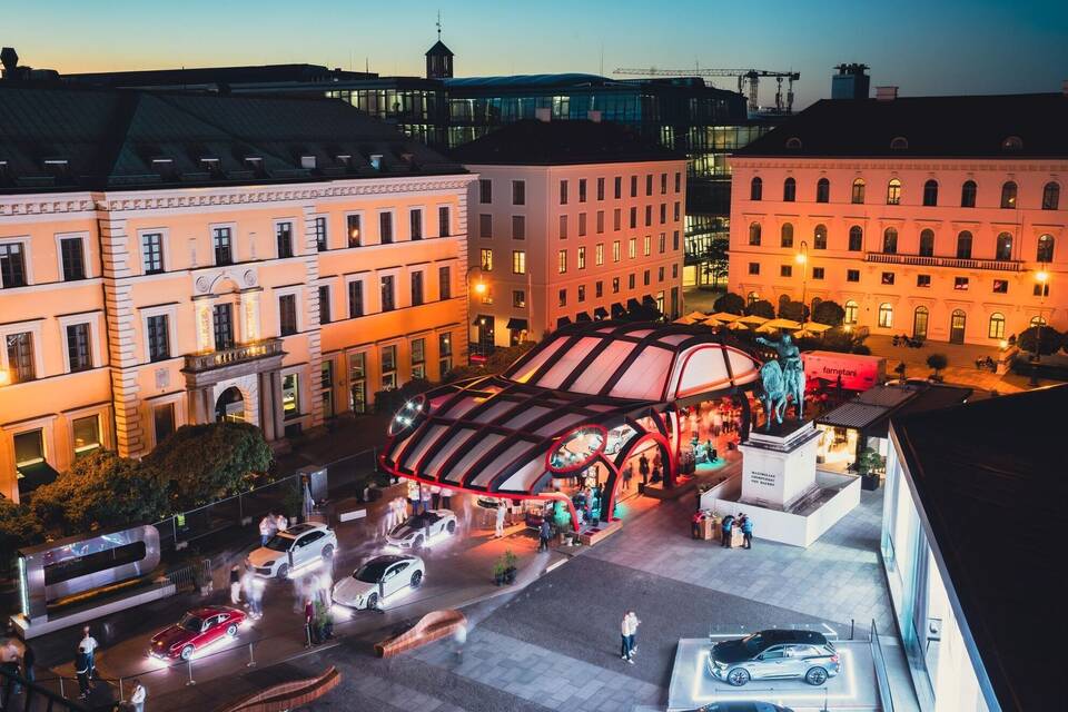 IAA München - Blick auf den Wittelsbacherplatz IAA München - Blick auf den Wittelsbacherplatz
