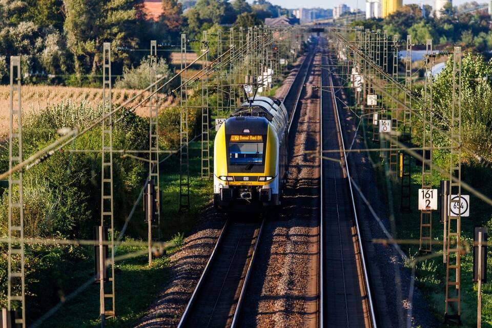 Studie "Wie profitiert die Region vom Ausbau der Rheintalbahn" Studie "Wie profitiert die Region vom Ausbau der Rheintalbahn"