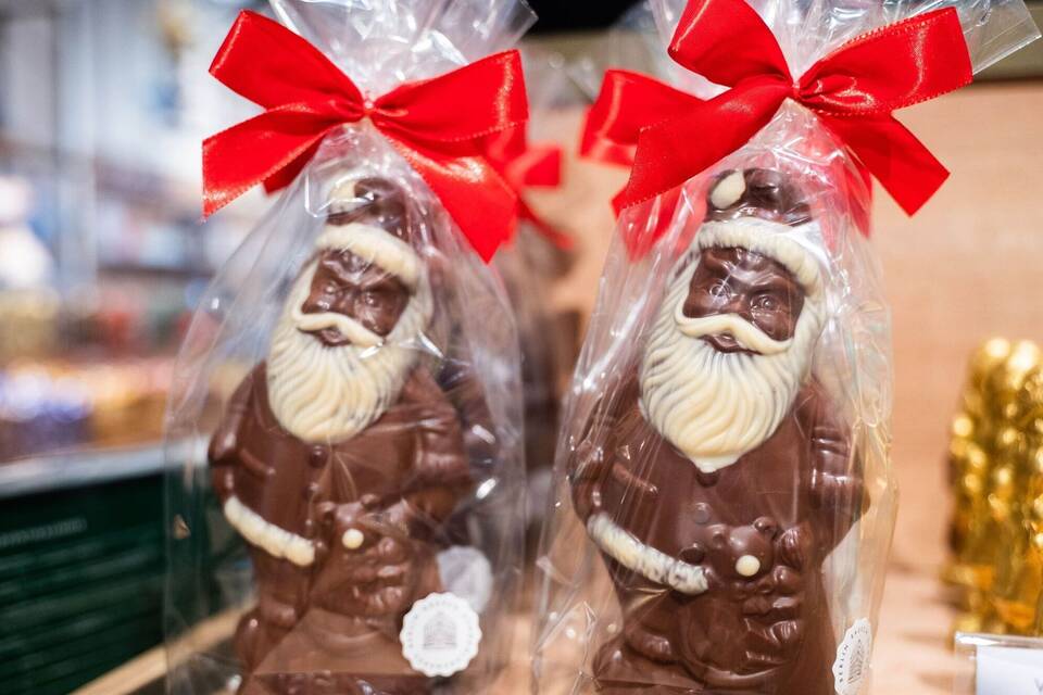 Schokoladenweihnachtsmänner Schokoladenweihnachtsmänner