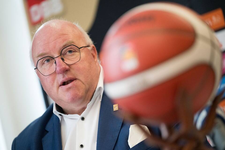 Ingo Weiss Ingo Weiss