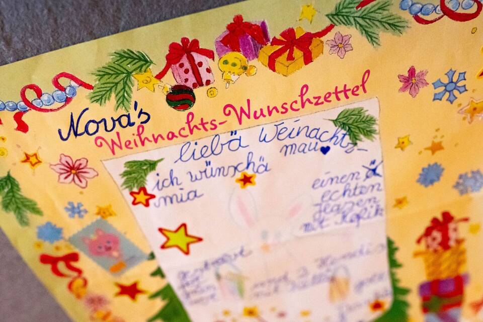 Ein Wunschzettel in der Weihnachtspostfiliale Himmelpforten. Ein Wunschzettel in der Weihnachtspostfiliale Himmelpforten.