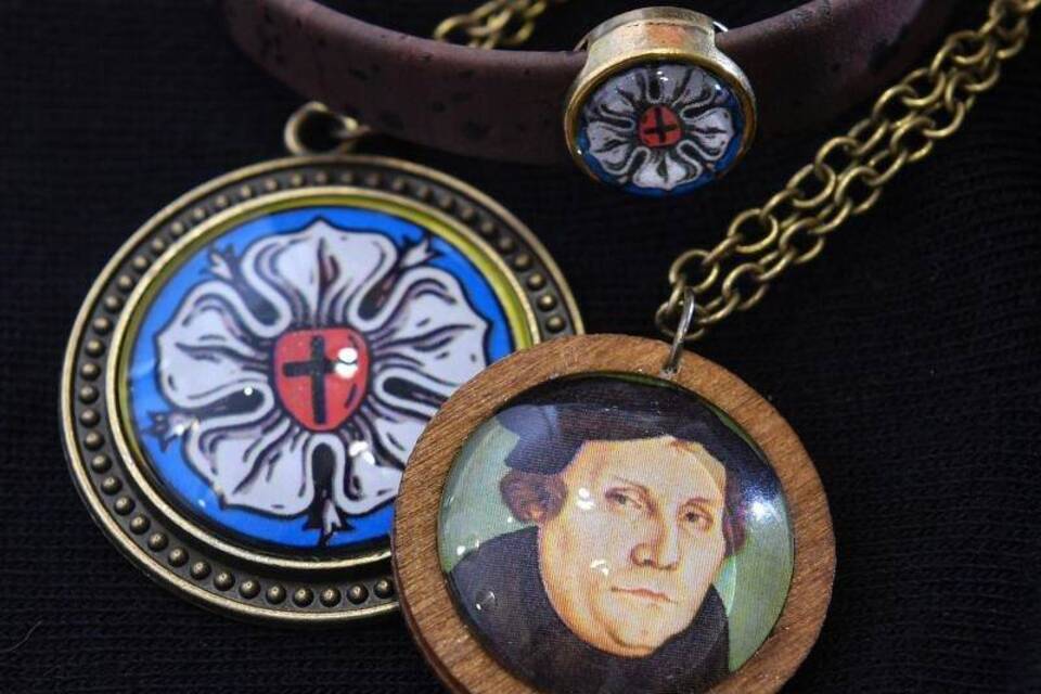 Martin Luther Martin Luther
