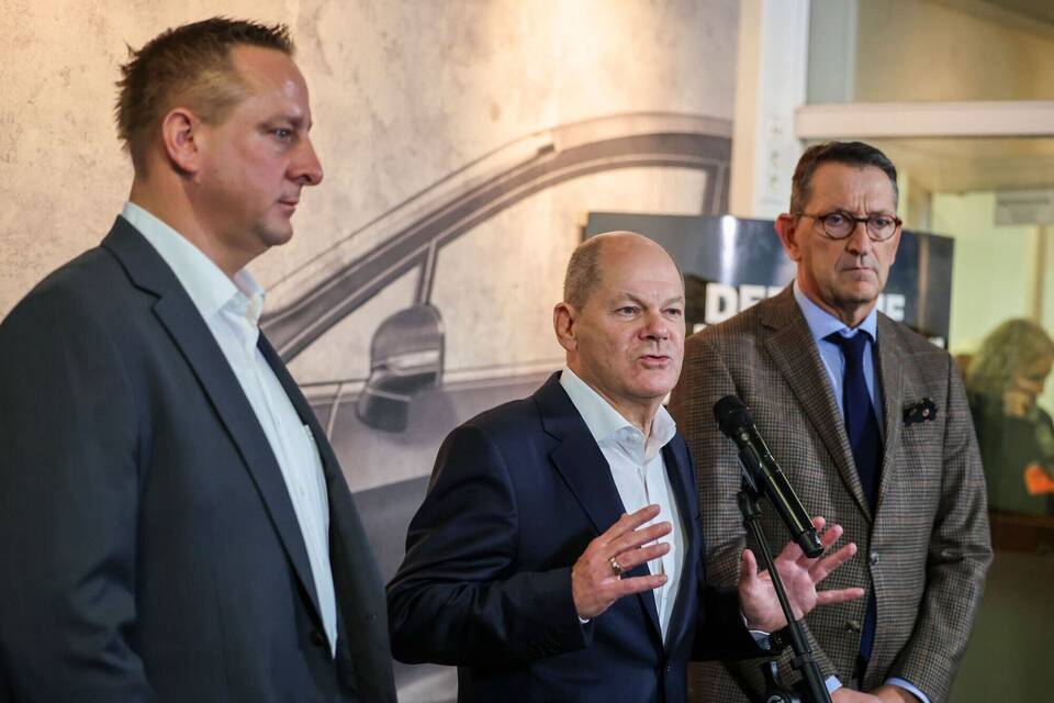 Betriebsversammlung von Ford Deutschland mit Kanzler Scholz Betriebsversammlung von Ford Deutschland mit Kanzler Scholz